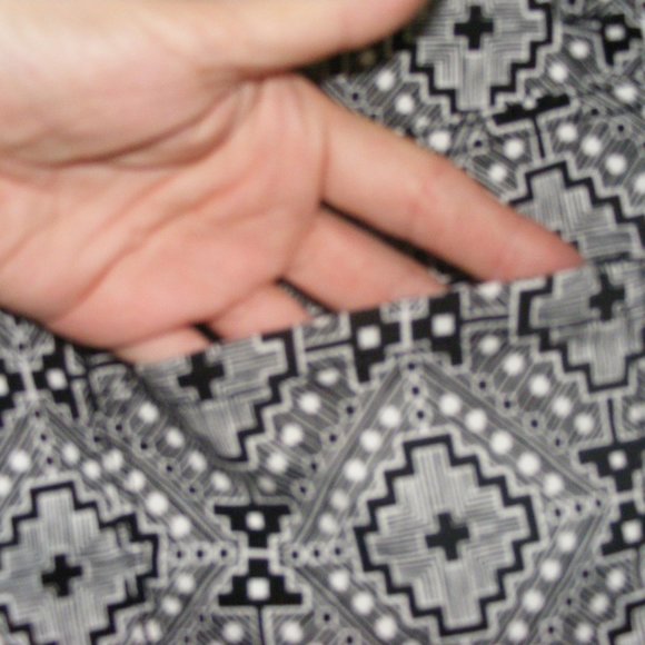 Black and White Shorts EUC - Picture 8 of 10